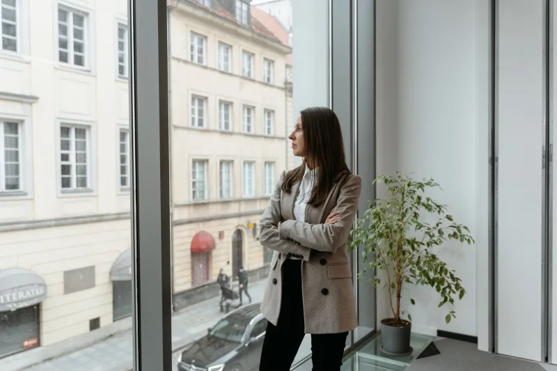 The Corner Office Isn't the Prize Anymore: Why High-Performers Are Choosing Influence Over Status